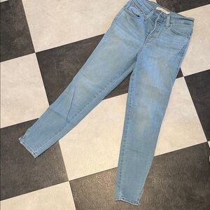 Levi's Light Wash Skinny High-Rise Jeans